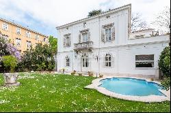 Elegant historic villa with swimming pool in the heart of Trieste