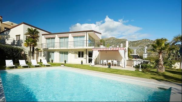 Panoramic villa with swimming pool Contrada Mastrissa