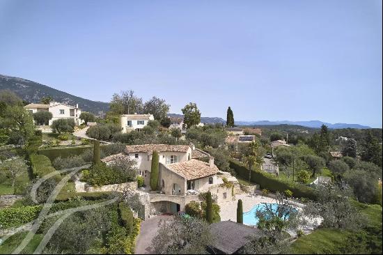 Villa of unique architecture with sea view