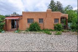 422 Dolan Street, Taos NM 87571