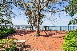 616 Bay Cliffs Rd, Gulf Breeze FL 32561