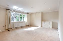 Sandy Lane, Cobham, Surrey, KT11 2EU