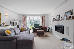 Stoke Road, Cobham, Surrey, KT11 3AS