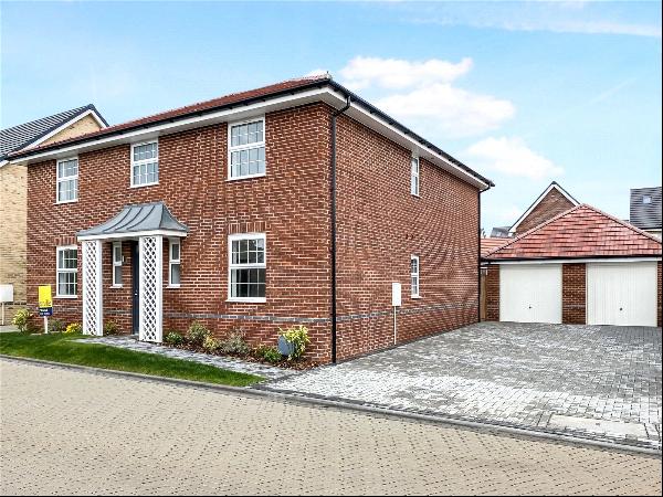 Fusiliers Green, Heckfords Road, Great Bentley, Colchester, CO7 8PQ