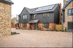 Flitch View, Dunmow Road, Takeley, Bishop's Stortford, Csqsqm 6SP