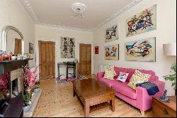 Westhall Gardens, Bruntsfield, Edinburgh, EH10 4JQ