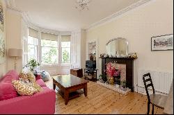 Westhall Gardens, Bruntsfield, Edinburgh, EH10 4JQ