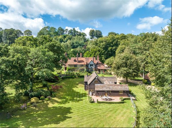 Lodkin Hill, Hascombe, Godalming, Surrey, GU8 4JP