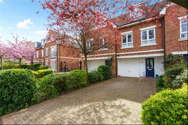 Chiltern Mews, Lincoln Park, Amersham, Buckinghamshire, HP7 9HD