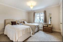 Chacombe Place, Beaconsfield, Buckinghamshire, HP9 2WS