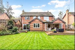 Holmes Close, Sunninghill, Ascot, Berkshire, SL5 9TJ