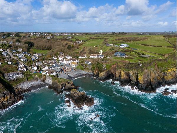 Cadgwith, Ruan Minor, Helston, Cornwall, TR12 7JU