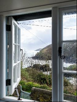 Cadgwith, Ruan Minor, Helston, Cornwall, TR12 7JU