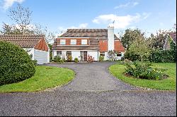 Giffards Meadow, Farnham, Surrey, GU9 8DA