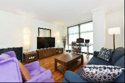 Discovery Dock Apartments, 2 South Quay Square, Canary Wharf, London, E14 9LT