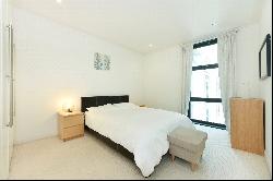 Discovery Dock Apartments, 2 South Quay Square, Canary Wharf, London, E14 9LT