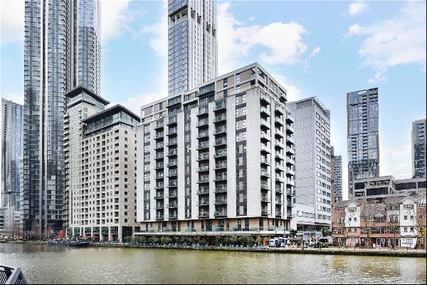 Discovery Dock Apartments, 2 South Quay Square, Canary Wharf, London, E14 9LT