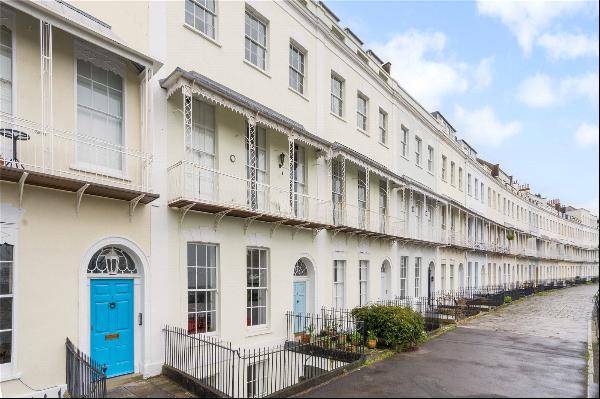 Royal York Crescent, Clifton, Bristol, BS8 4JZ