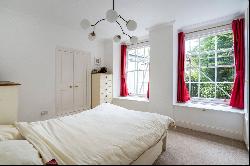 Royal York Crescent, Clifton, Bristol, BS8 4JZ