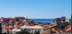 Three Bedroom Apartment and Attic Near Old Town, Dubrovnik, 20000