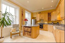 Queen's Crescent, Newington, Edinburgh, EH9 2BA