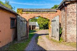 Upcott Barton, Poughill, Crediton, Devon, EX17 4LF