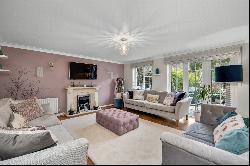 Stream Farm Close, Lower Bourne, Farnham, Surrey, GU10 3PD