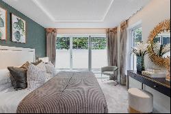 Lincoln Court, Old Avenue, Weybridge, Surrey, KT13 0PH