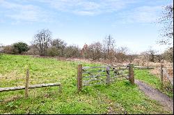 Water Meadow Close, Elstead, Godalming, Surrey, GU8 6FE