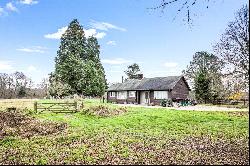 Longmoor Road, Liphook, Hampshire, GU30 7NZ