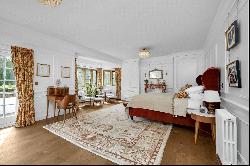 Priors Hatch Lane, Hurtmore, Godalming, Surrey, GU7 2RJ