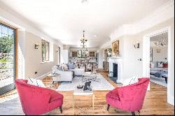 Vann Lane, Hambledon, Godalming, Surrey, GU8 4HW