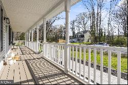 27 Circle Lane, Colonial Beach VA 22443