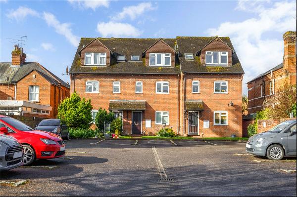 Glade Road, Marlow, Buckinghamshire, SL7 1DY