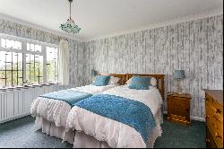 The Close, Bourne End, Buckinghamshire, SL8 5PE