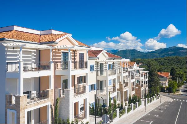 Apartment In Centrale, Lustica Bay, Lustica Bay, Montenegro, R2282