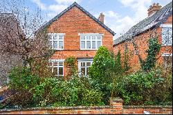 Salcombe Road, Newbury, Berkshire, RG14 6ED