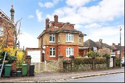 Ladbroke Road, Redhill, Surrey, RH1 1JT