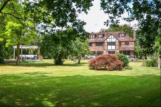 Yardley Close, Tonbridge, Kent, TN9 1QA