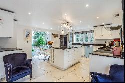 Bagshot Road, Ascot, Berkshire, SL5 9JN