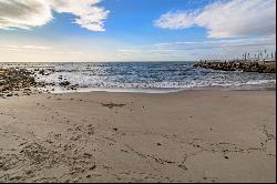 Beach Road, Bikini Beach, Gordon's Bay, Western Cape, 7140