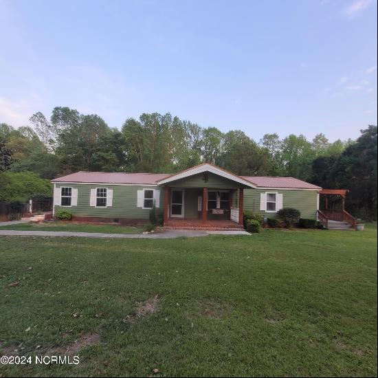 121 Plantation Drive, Warsaw NC 28398