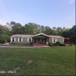 121 Plantation Drive, Warsaw NC 28398