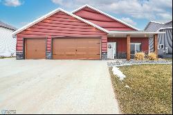 7903 Northern Lights Avenue, Horace ND 58047