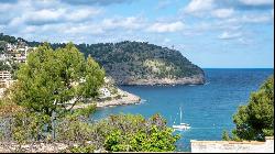 Magnificent apartment for sale with sea views in Puerto Soller, , Soller 07100