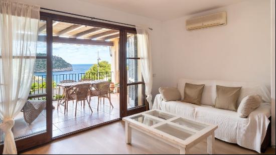 Magnificent apartment for sale with sea views in Puerto Soller, , Soller 07100