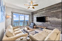 Gulf-Front Penthouse Unit With Bonus Bunk Room And Stunning Views