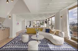 Gorgeous penthouse in portered Kensington residence