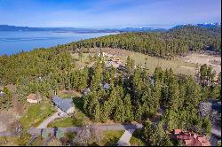 Ridgewood with views of Flathead Lake