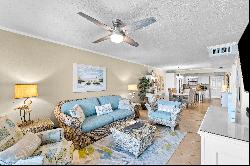 Desirable Condo With Large Balcony And Gulf/East Pass Views